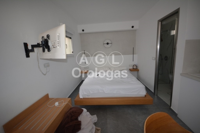 (For Rent) Residential Vacation House || Cyclades/Santorini-Thira - 200 Sq.m, 5.800€ 