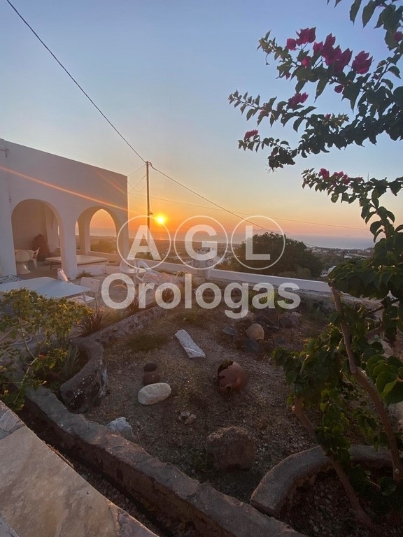 (For Sale) Residential Detached house || Cyclades/Santorini-Thira - 115 Sq.m, 2 Bedrooms, 490.000€ 
