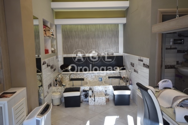 (For Sale) Commercial Business || Cyclades/Santorini-Thira - 65 Sq.m, 60.000€ 