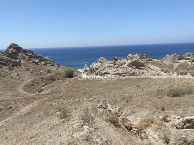 (For Sale) Land Plot out of City plans || Cyclades/Santorini-Thira - 21.840 Sq.m, 1.500.000€ 