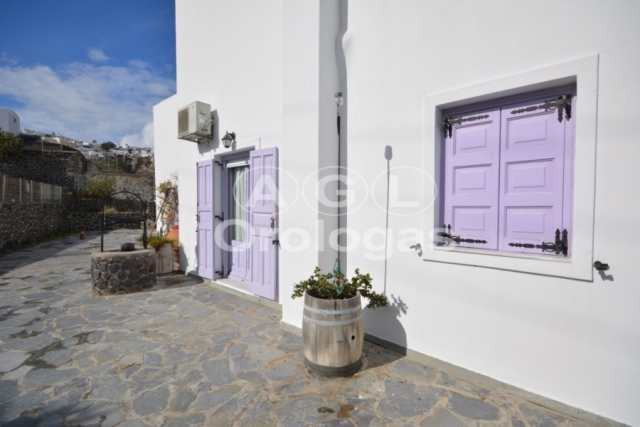 (For Sale) Commercial Hotel || Cyclades/Santorini-Thira - 422 Sq.m, 1.200.000€ 