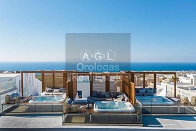 (For Sale) Residential Vacation House || Cyclades/Santorini-Oia - 160 Sq.m, 2.000.000€ 
