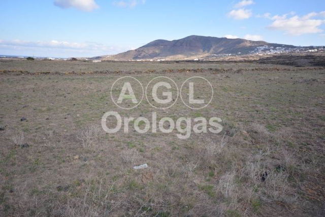 (For Sale) Land Plot out of City plans || Cyclades/Santorini-Oia - 6.955 Sq.m, 240.000€ 