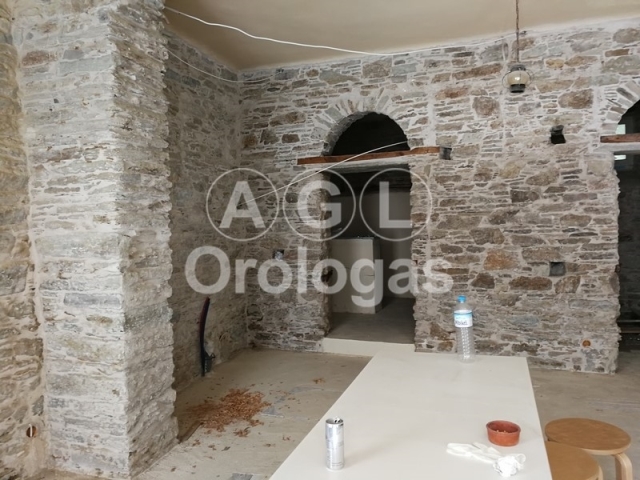 (For Sale) Commercial Retail Shop || Cyclades/Tinos Chora - 90 Sq.m, 290.000€ 